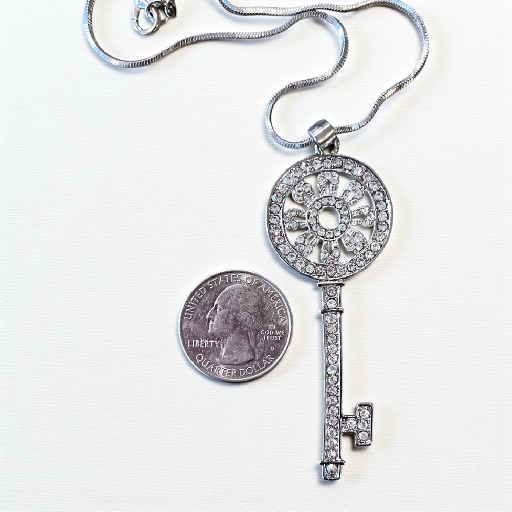 Rhinestone Key Pendant Necklace - Picture 17 of 17